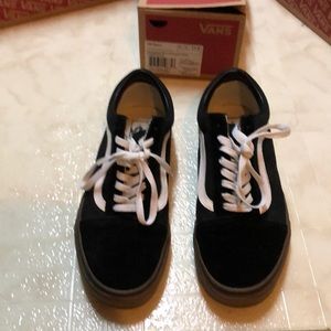 Men’s Vans size 11